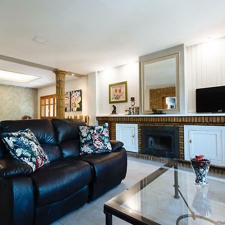 Divi Apartments Villa Reyes Майрена дел Алхарафе Екстериор снимка