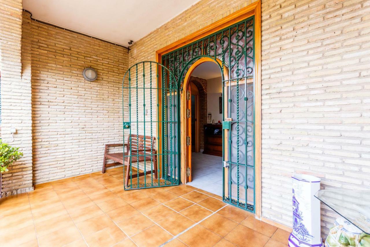 Divi Apartments Villa Reyes Майрена дел Алхарафе Екстериор снимка