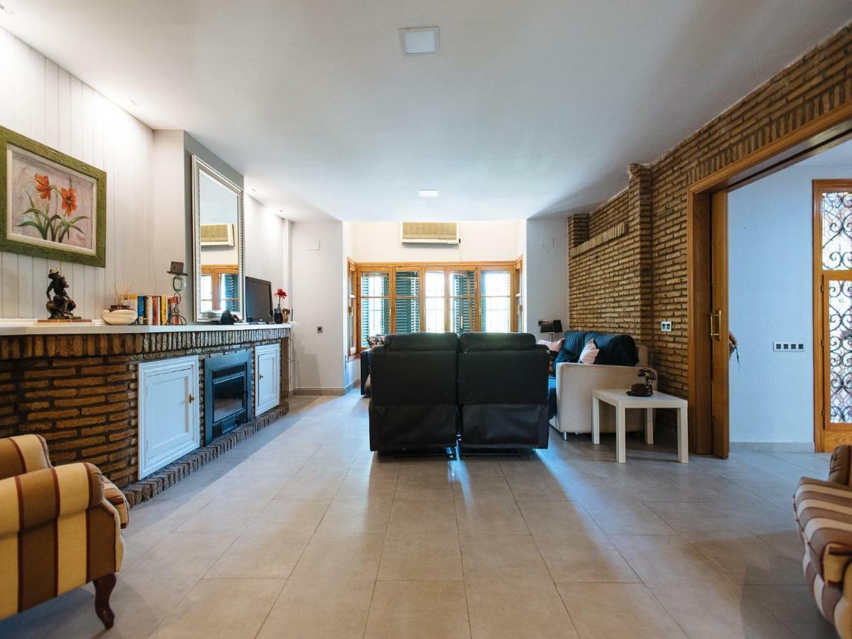 Divi Apartments Villa Reyes Майрена дел Алхарафе Екстериор снимка